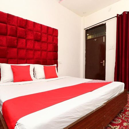 Hotel O Rr Villa Chandīgarh Extérieur photo