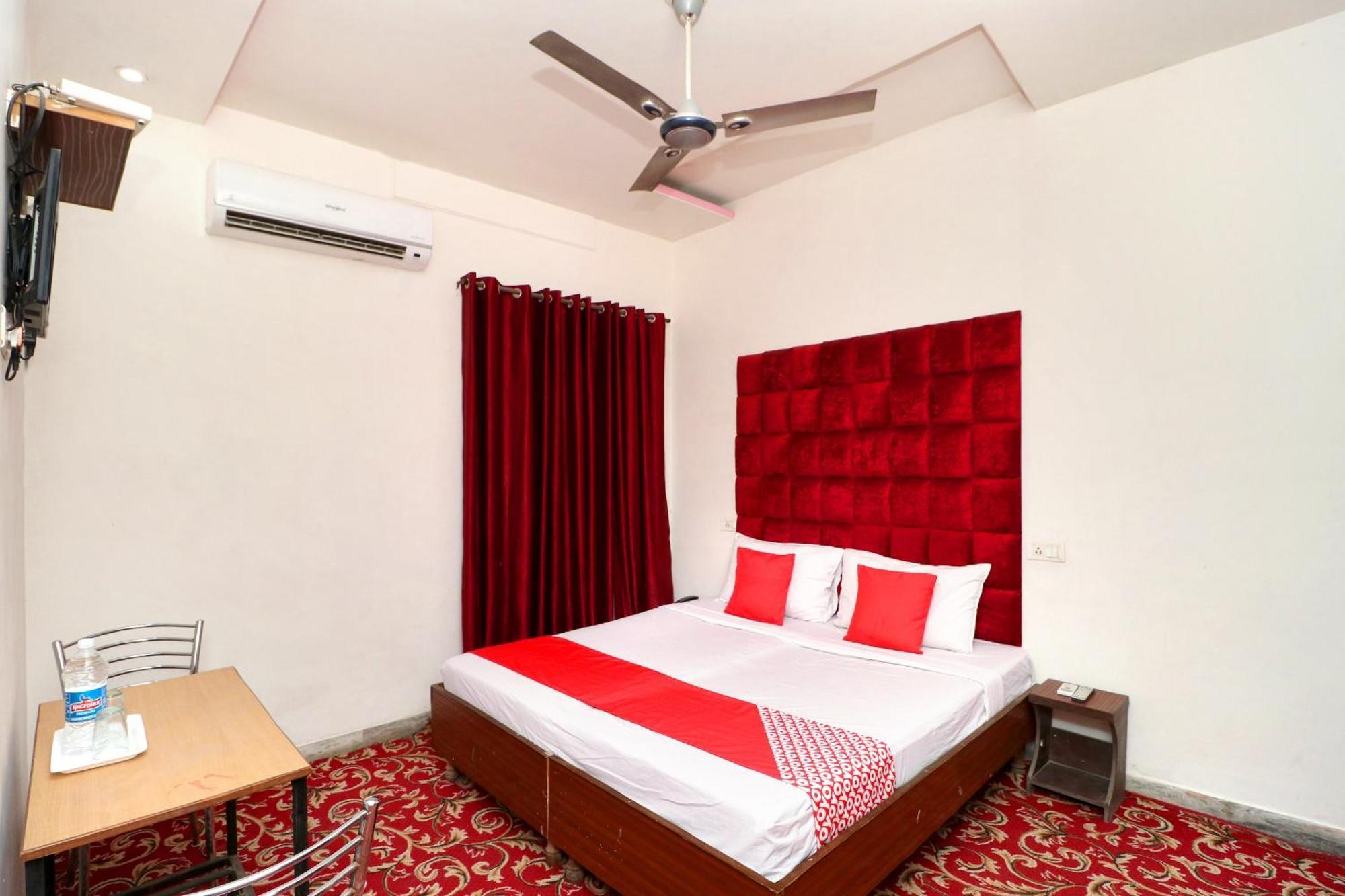 Hotel O Rr Villa Chandīgarh Extérieur photo