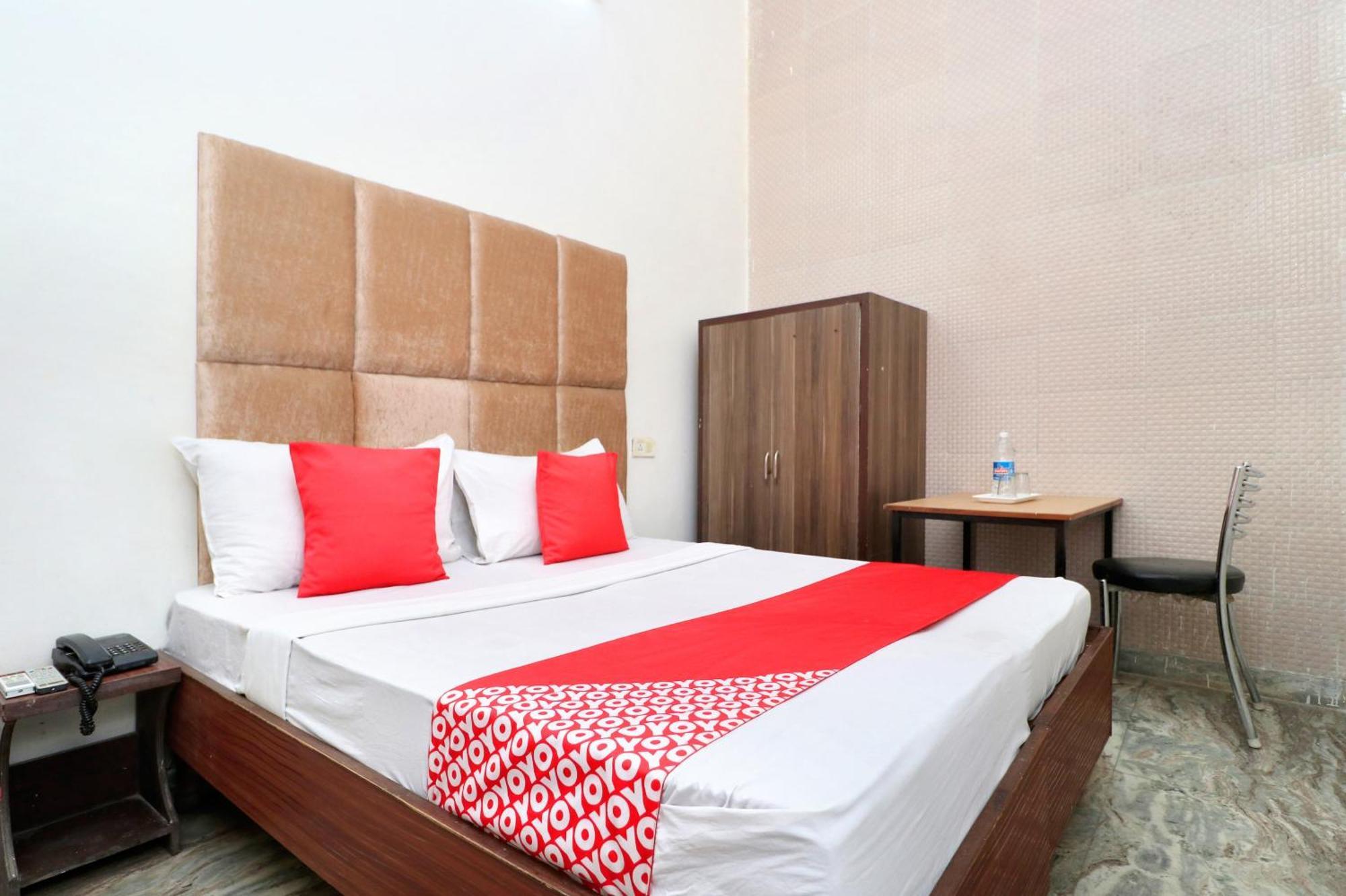 Hotel O Rr Villa Chandīgarh Extérieur photo
