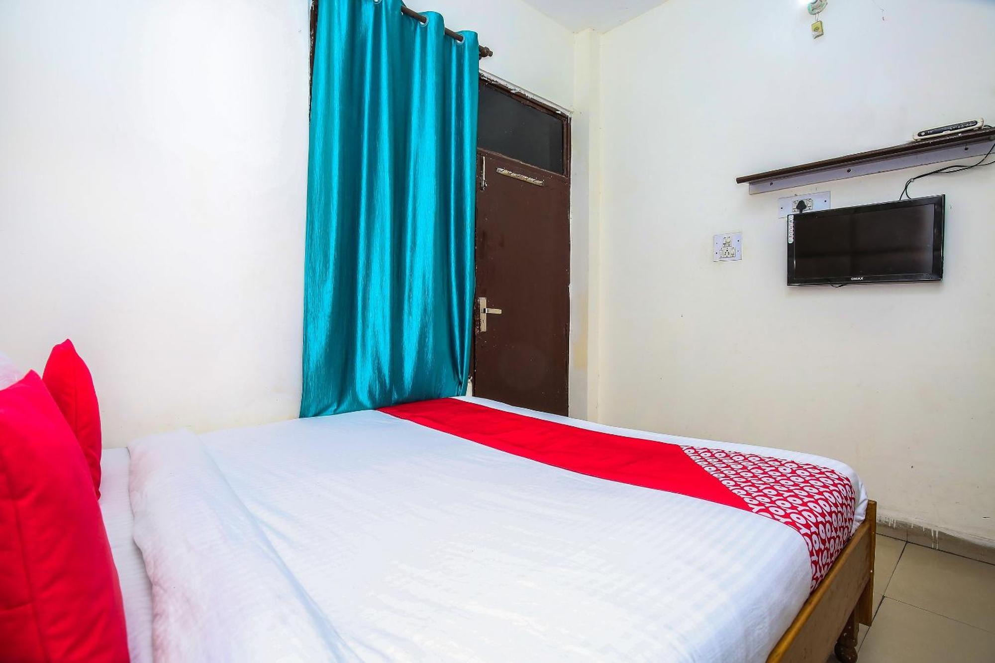 Hotel O Rr Villa Chandīgarh Extérieur photo