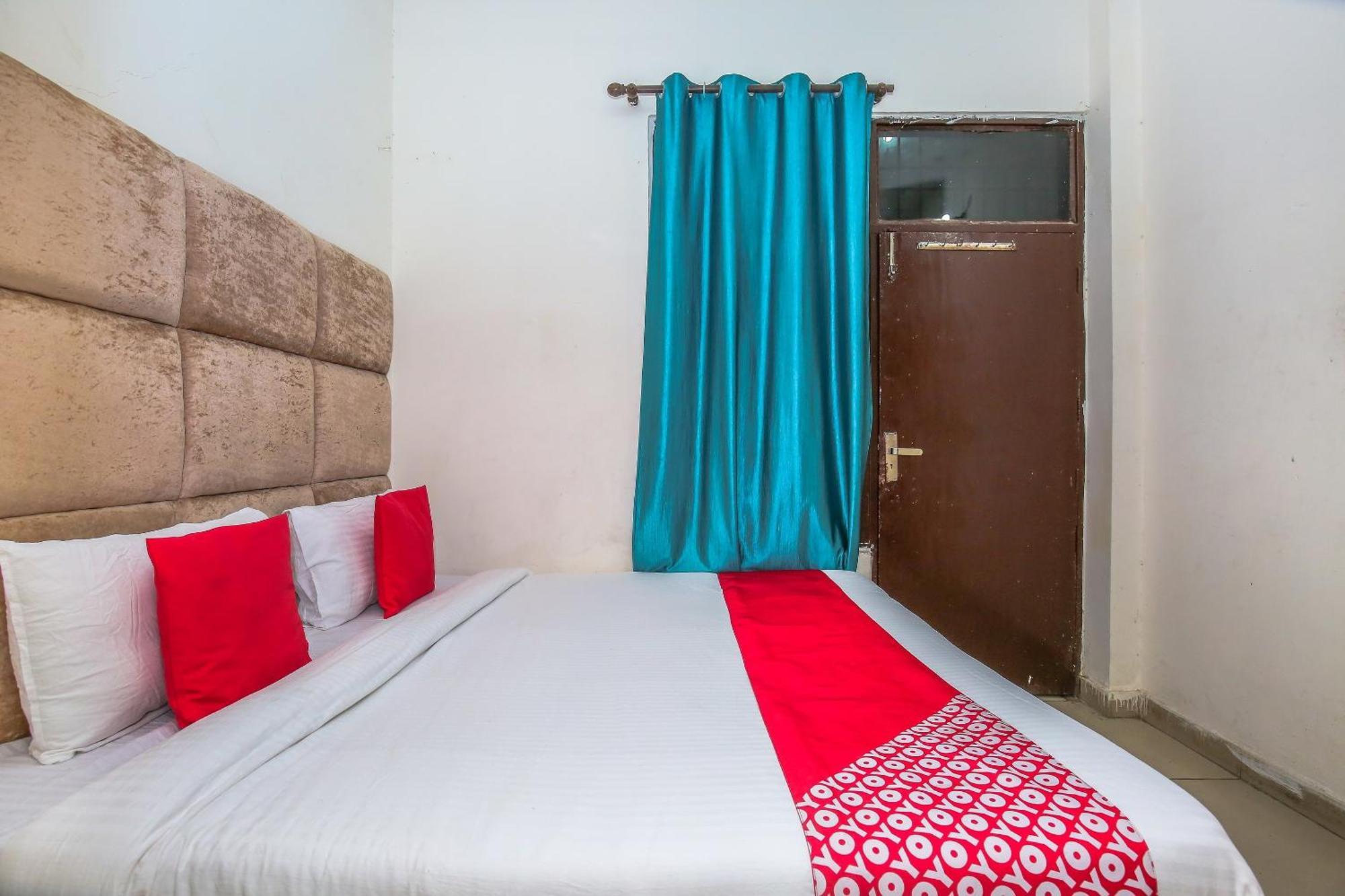 Hotel O Rr Villa Chandīgarh Extérieur photo